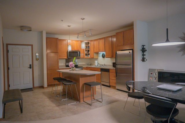 7100 Metro Boulevard 113, Edina, MN 55439