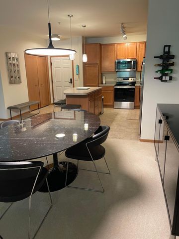7100 Metro Boulevard 113, Edina, MN 55439