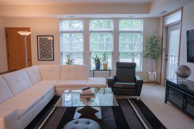7100 Metro Boulevard 113, Edina, MN 55439