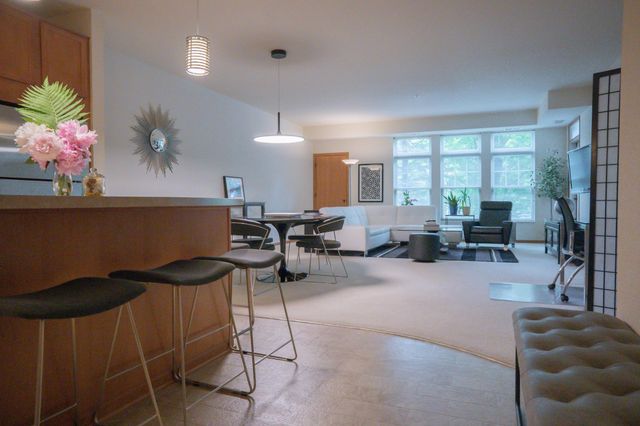 7100 Metro Boulevard 113, Edina, MN 55439