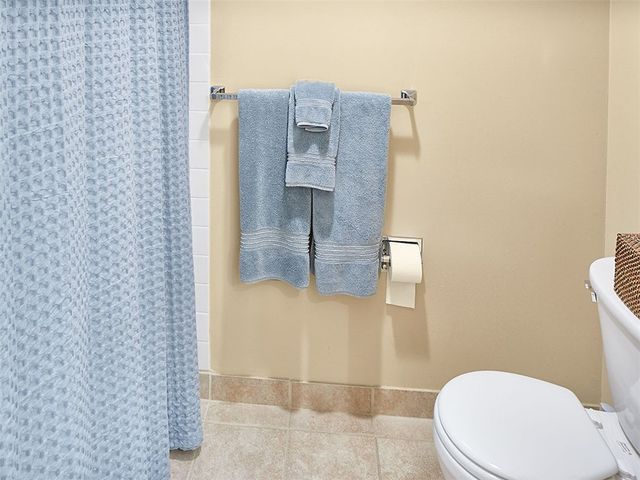 5000 Fifth 101, Shadyside, PA 15232