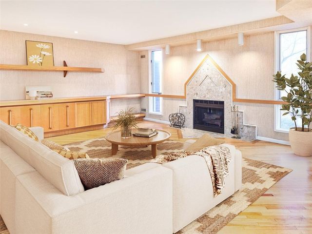 5000 Fifth 101, Shadyside, PA 15232