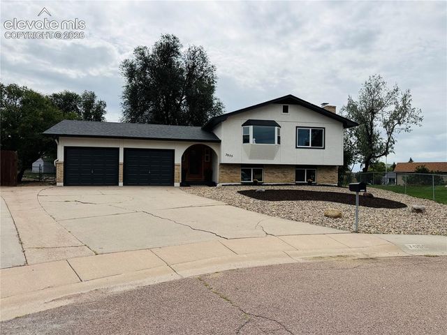 7055 Goldsmith Circle, Colorado Springs, CO 80911