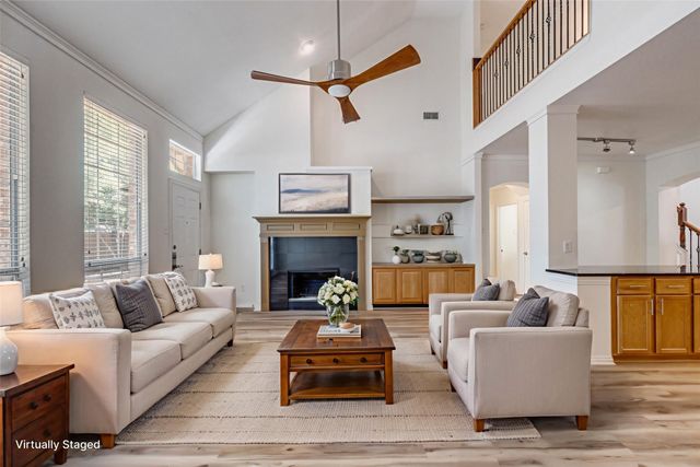 2440 Harbour Drive, Grand Prairie, TX 75054