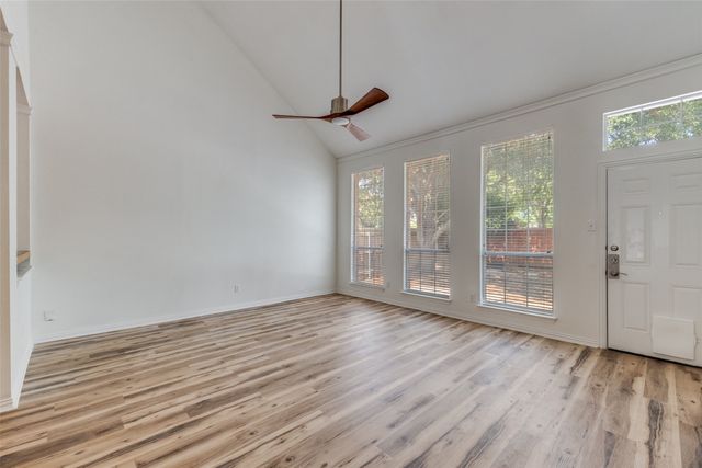 2440 Harbour Drive, Grand Prairie, TX 75054