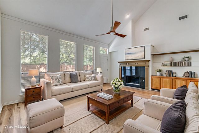 2440 Harbour Drive, Grand Prairie, TX 75054