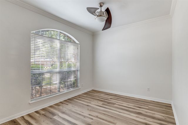 2440 Harbour Drive, Grand Prairie, TX 75054