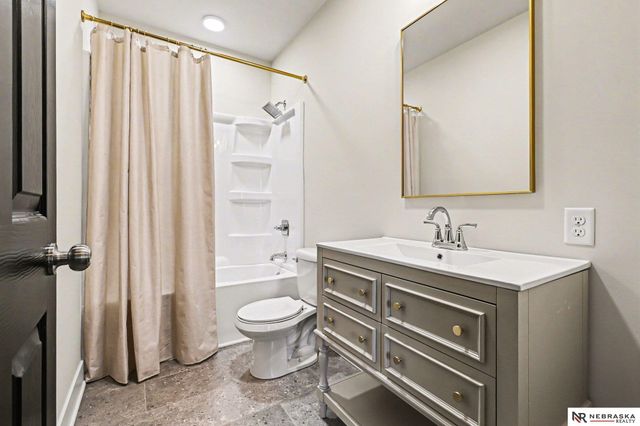 8507 Riverdale Road, Plattsmouth, NE 68048