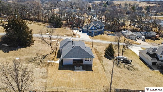 8507 Riverdale Road, Plattsmouth, NE 68048
