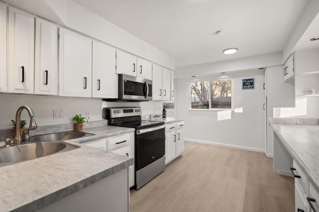 10905 Woodland Avenue NE, Albuquerque, NM 87112