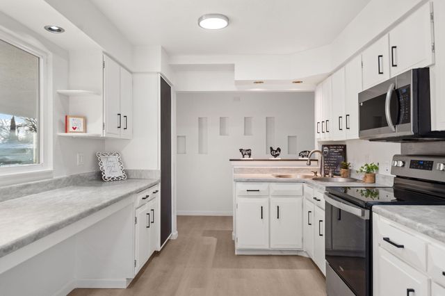 10905 Woodland Avenue NE, Albuquerque, NM 87112