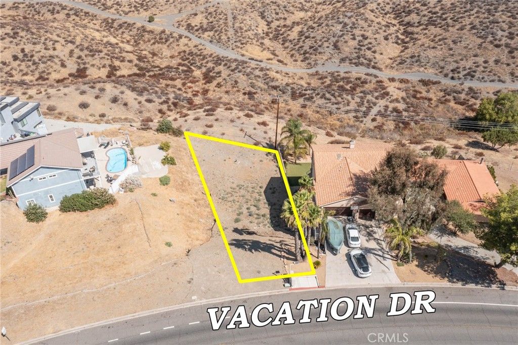 35302101 Vacation Drive, Canyon Lake, CA 92587 — exterior