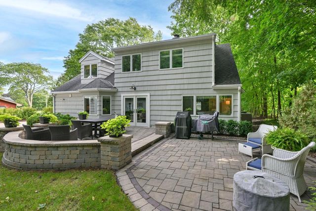 N87W15686 Kenwood BOULEVARD, Menomonee Falls, WI 53051