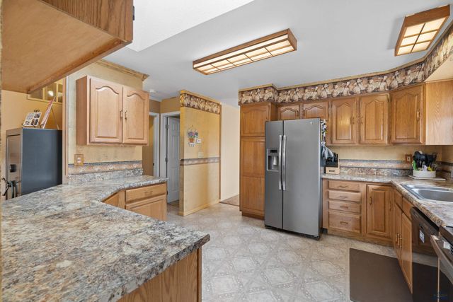 12838 MOHAWK DR, Piedmont, SD 57769