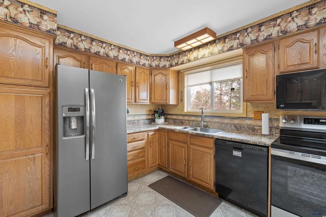 12838 MOHAWK DR, Piedmont, SD 57769