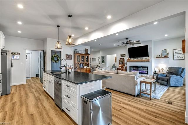5739 Buckley Hall RD, Cobbs Creek, VA 23035