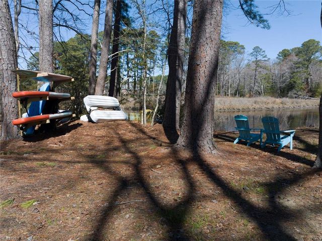 5739 Buckley Hall RD, Cobbs Creek, VA 23035