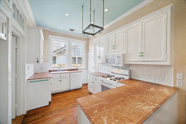 2614 Stanford Street, Houston, TX 77006