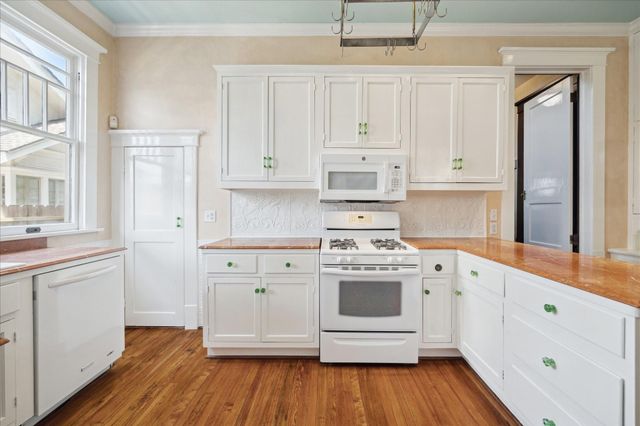 2614 Stanford Street, Houston, TX 77006