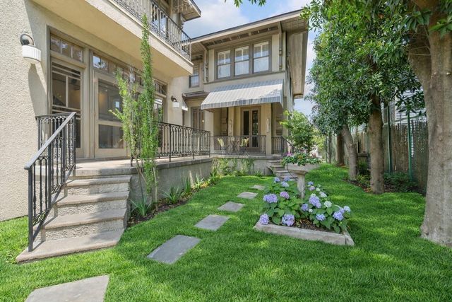 2614 Stanford Street, Houston, TX 77006