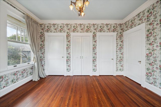 2614 Stanford Street, Houston, TX 77006