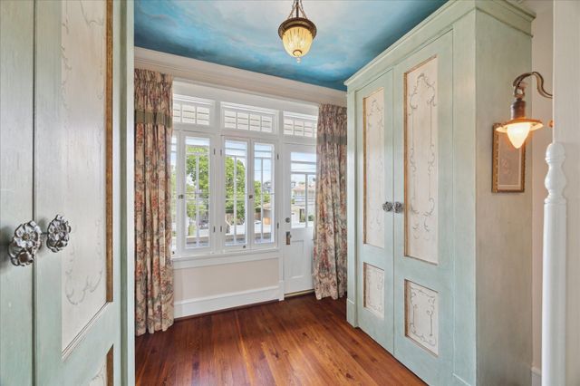 2614 Stanford Street, Houston, TX 77006