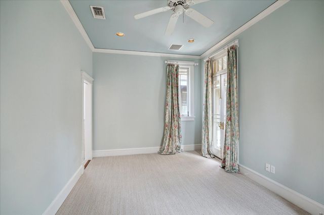 2614 Stanford Street, Houston, TX 77006