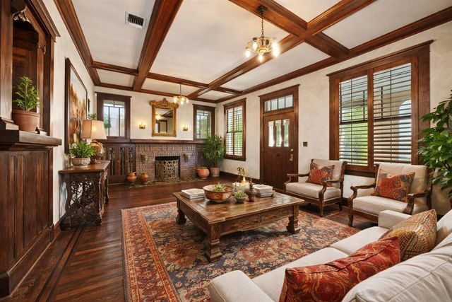 2614 Stanford Street, Houston, TX 77006