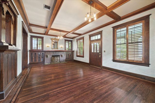 2614 Stanford Street, Houston, TX 77006