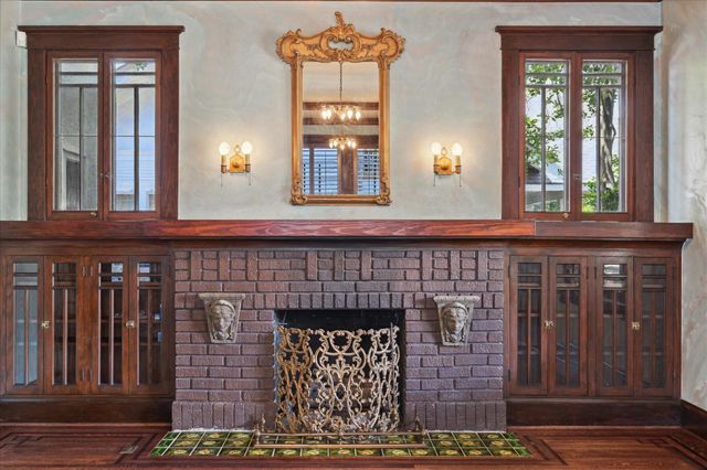 2614 Stanford Street, Houston, TX 77006