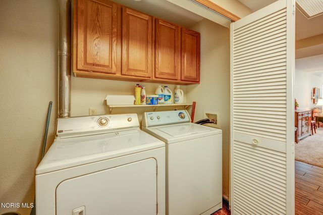 3520 Bayberry Place, Oregon, OH 43616