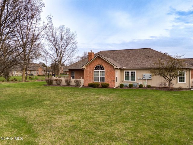 3520 Bayberry Place, Oregon, OH 43616