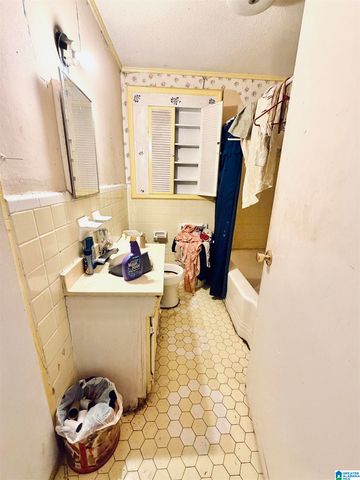 428 E 20TH STREET, Anniston, AL 36207