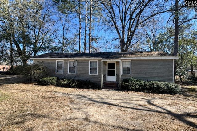 114 E College Street, Bishopville, SC 29010