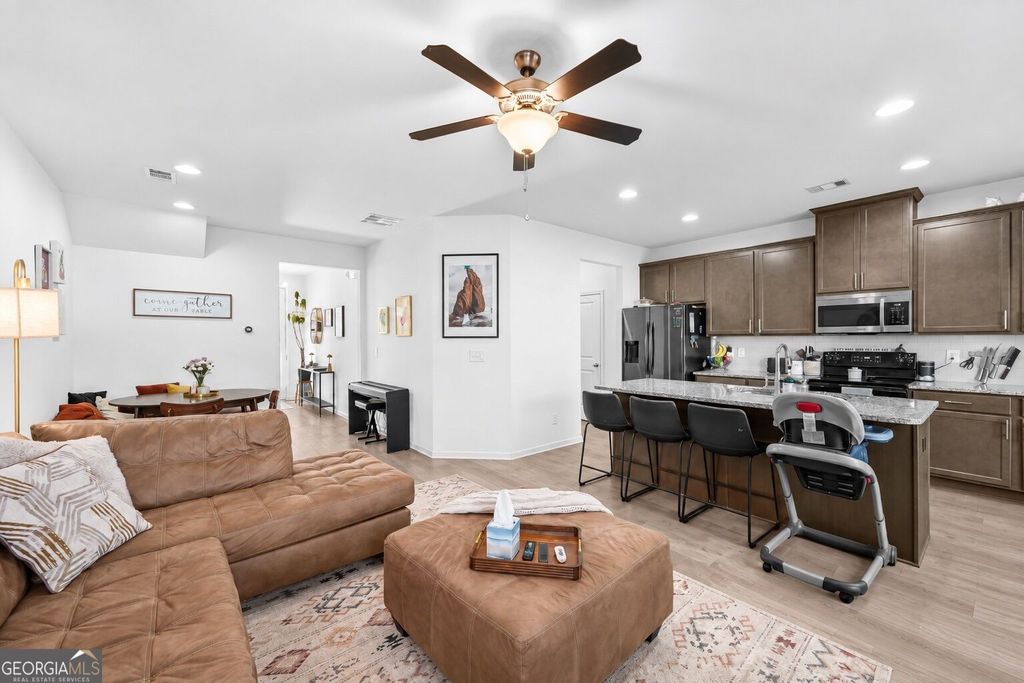 5140 Madeline Place, Stone Mountain, GA 30083 — photo 4