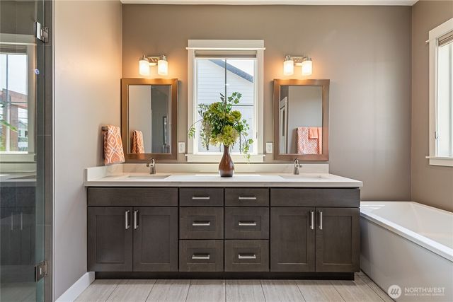 2240 Berryman Loop, Lynden, WA 98264