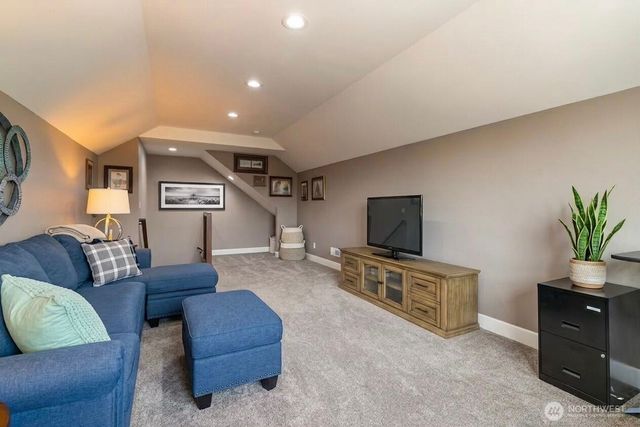 2240 Berryman Loop, Lynden, WA 98264