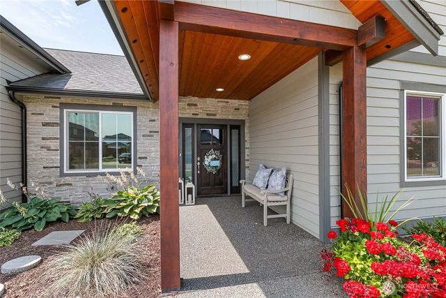 2240 Berryman Loop, Lynden, WA 98264