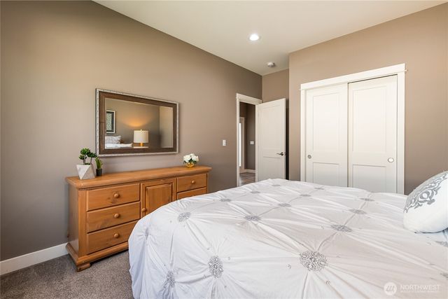 2240 Berryman Loop, Lynden, WA 98264