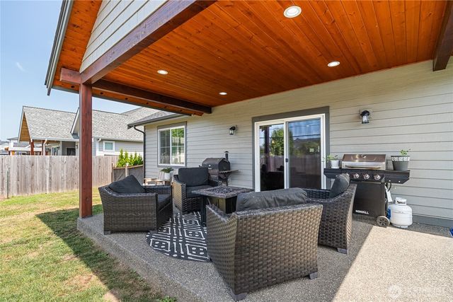 2240 Berryman Loop, Lynden, WA 98264