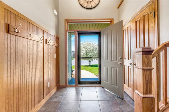 5230 Kali Court NE, Albertville, MN 55301