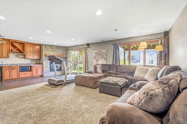 5230 Kali Court NE, Albertville, MN 55301