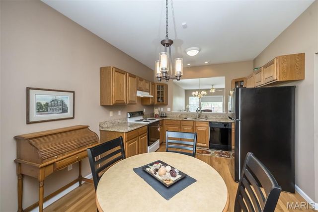 303 Holloway Ridge Court, Ballwin, MO 63011