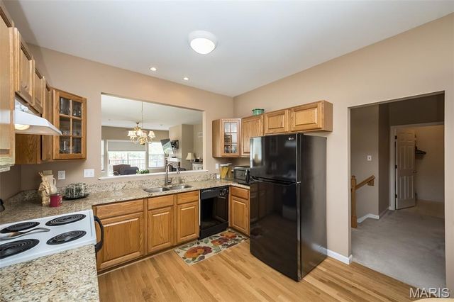 303 Holloway Ridge Court, Ballwin, MO 63011