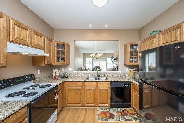 303 Holloway Ridge Court, Ballwin, MO 63011