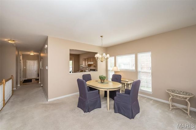 303 Holloway Ridge Court, Ballwin, MO 63011