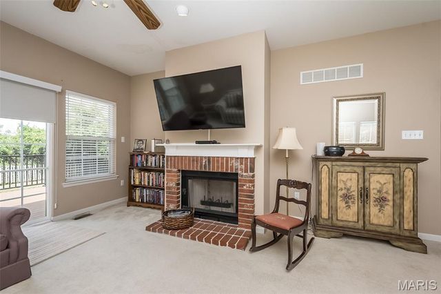 303 Holloway Ridge Court, Ballwin, MO 63011
