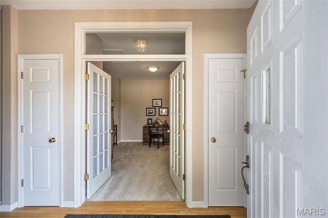 303 Holloway Ridge Court, Ballwin, MO 63011