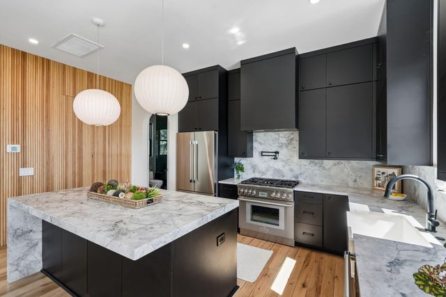 1395 Harbor View Road, Charleston, SC 29412