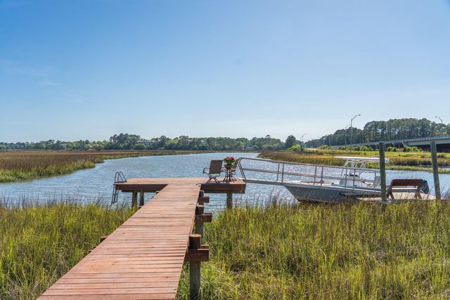 1395 Harbor View Road, Charleston, SC 29412